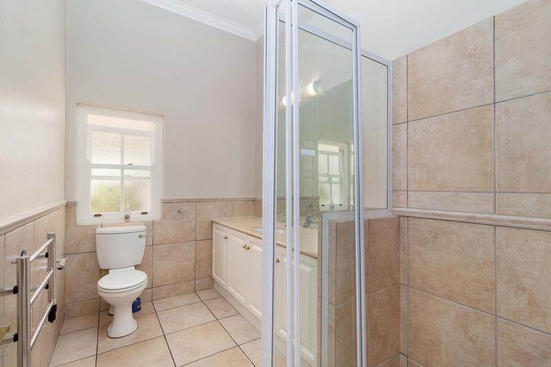 To Let 5 Bedroom Property for Rent in Steenberg Estate Western Cape